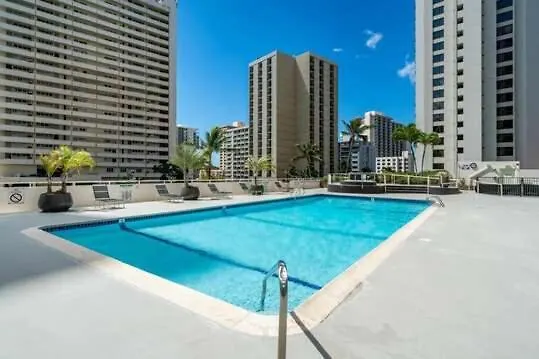 Appartamento Bright Waikiki Condo With Ocean Views, King Bed, Full Kitchen & Free Parkkng Honolulu