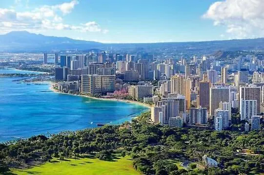 Appartamento Bright Waikiki Condo With Ocean Views, King Bed, Full Kitchen & Free Parkkng Honolulu