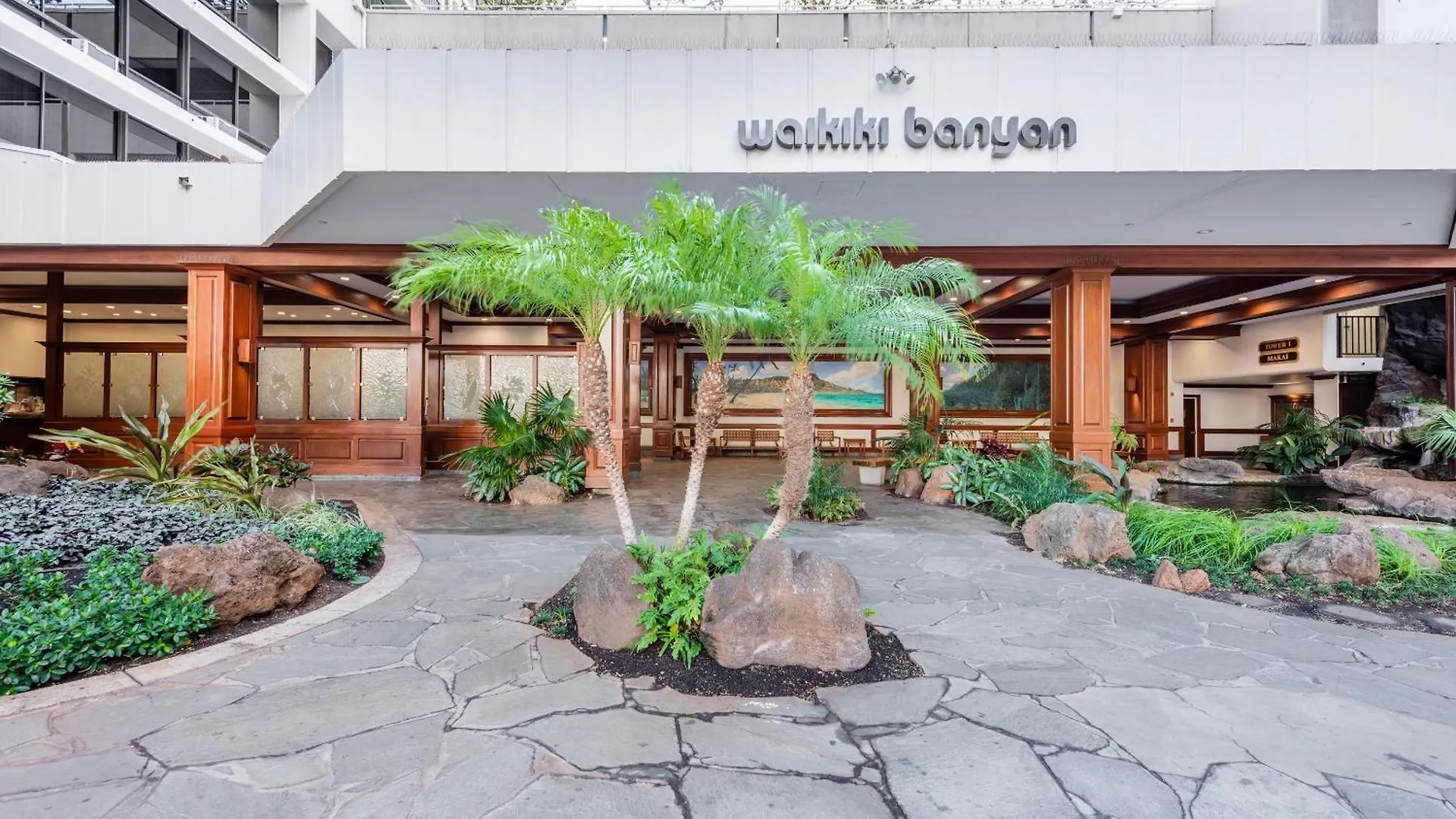 Bright Waikiki Condo With Ocean Views, King Bed, Full Kitchen & Free Parkkng Honolulu 0*,